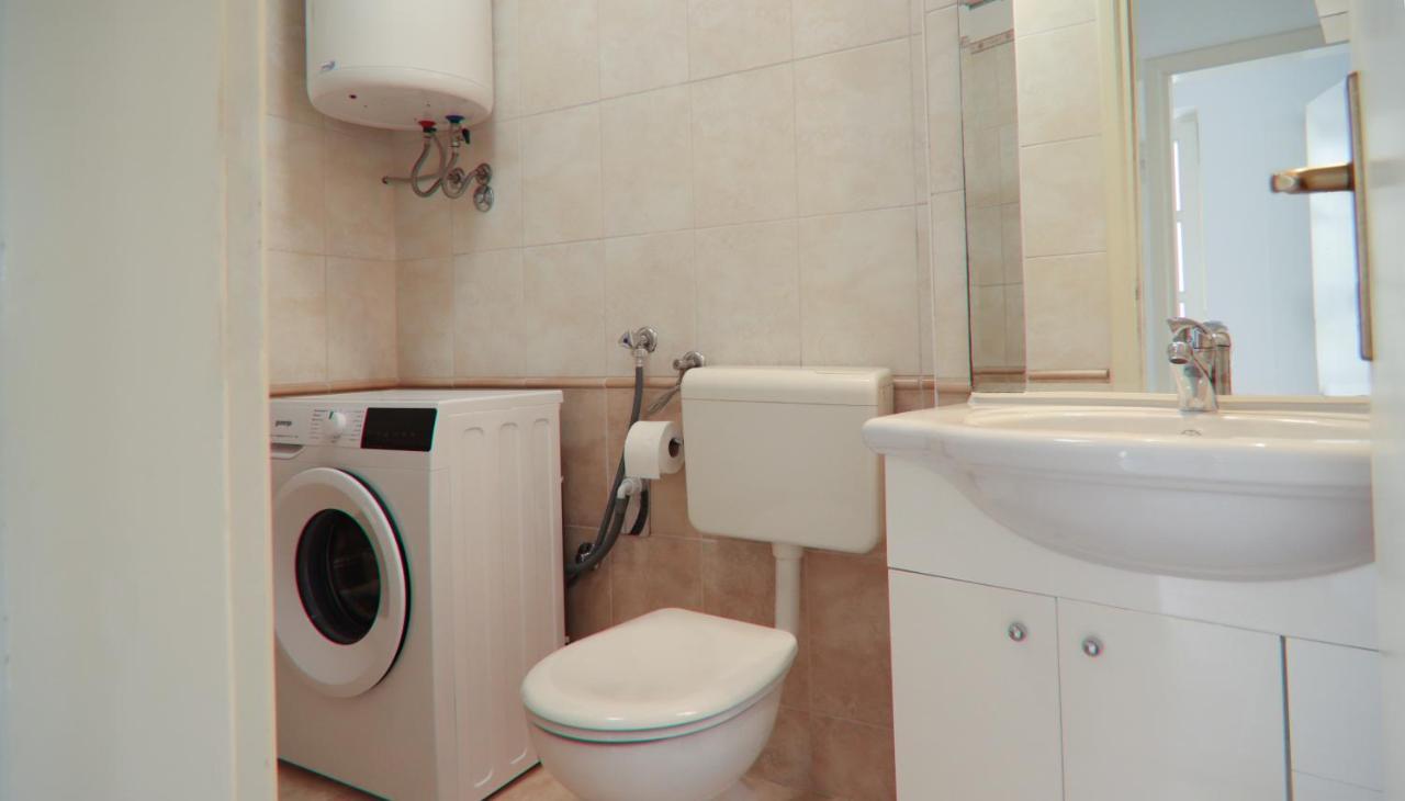 Mozart Apartments Baška Voda Buitenkant foto